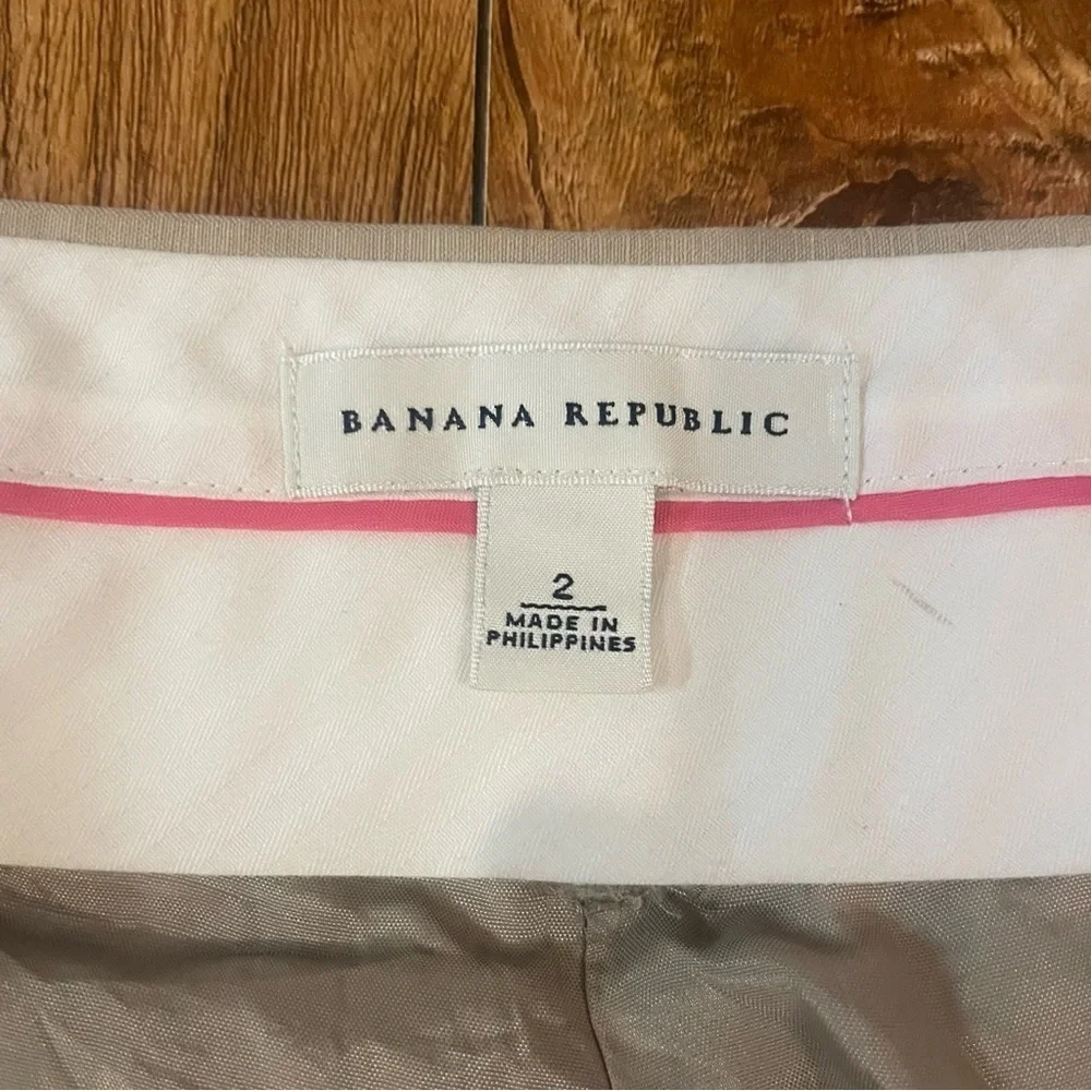 BANANA REPUBLIC Women’s Tan Silk Linen Cropped Ankle Pant Size 2